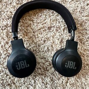 JBL Black Wireless Over-Ear Headphones